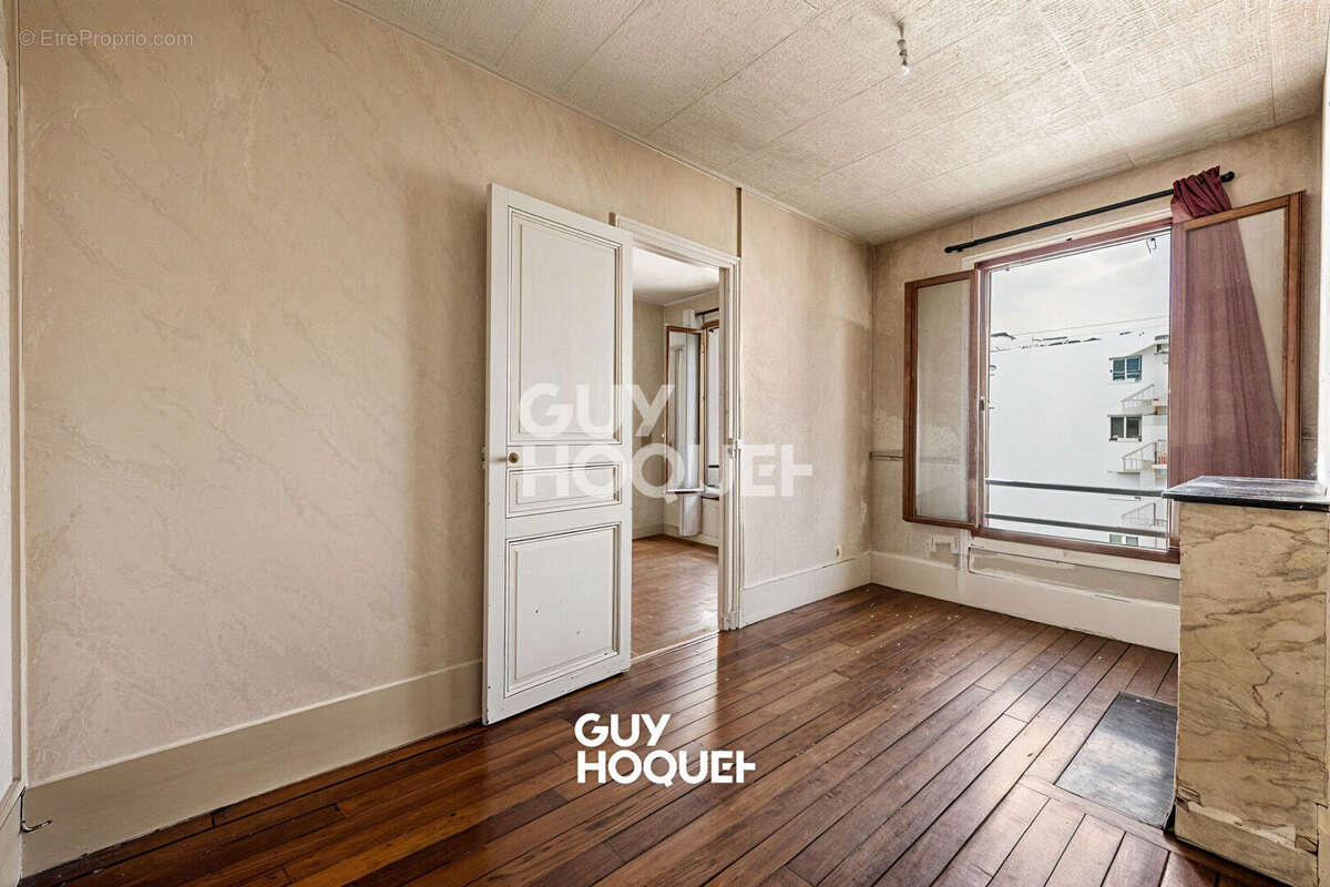 Appartement à PARIS-10E