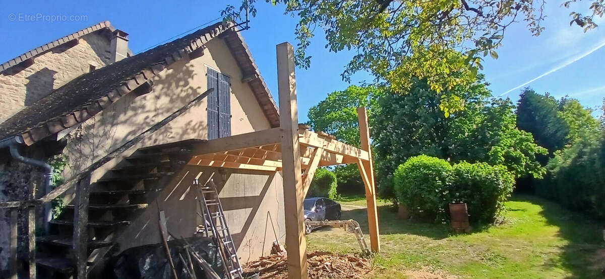 Maison de caractère en pierre avec studio, garage et jardin à vendre Dordogne - photo 14