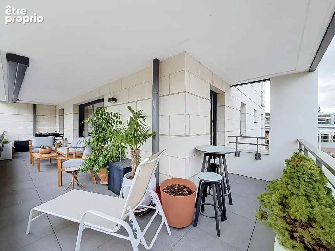 Montigny-le-Bretonneux (Le Village) — Appartement d’exception & terrasse sans vis-à-vis - photo 9