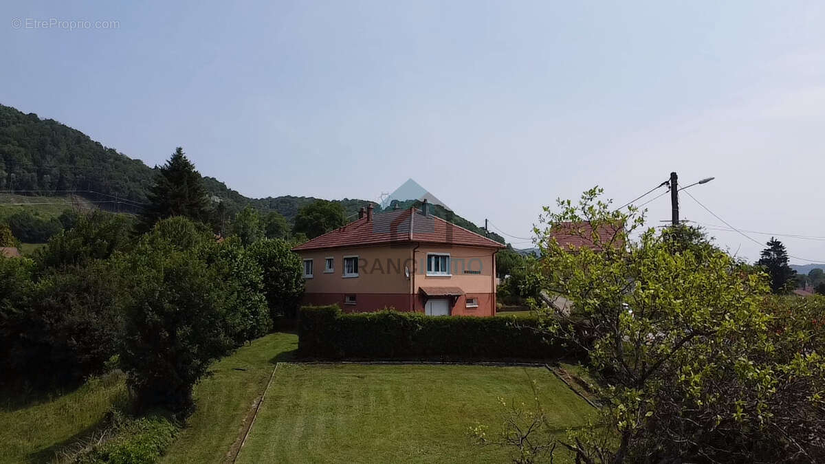 Maison à FEULE