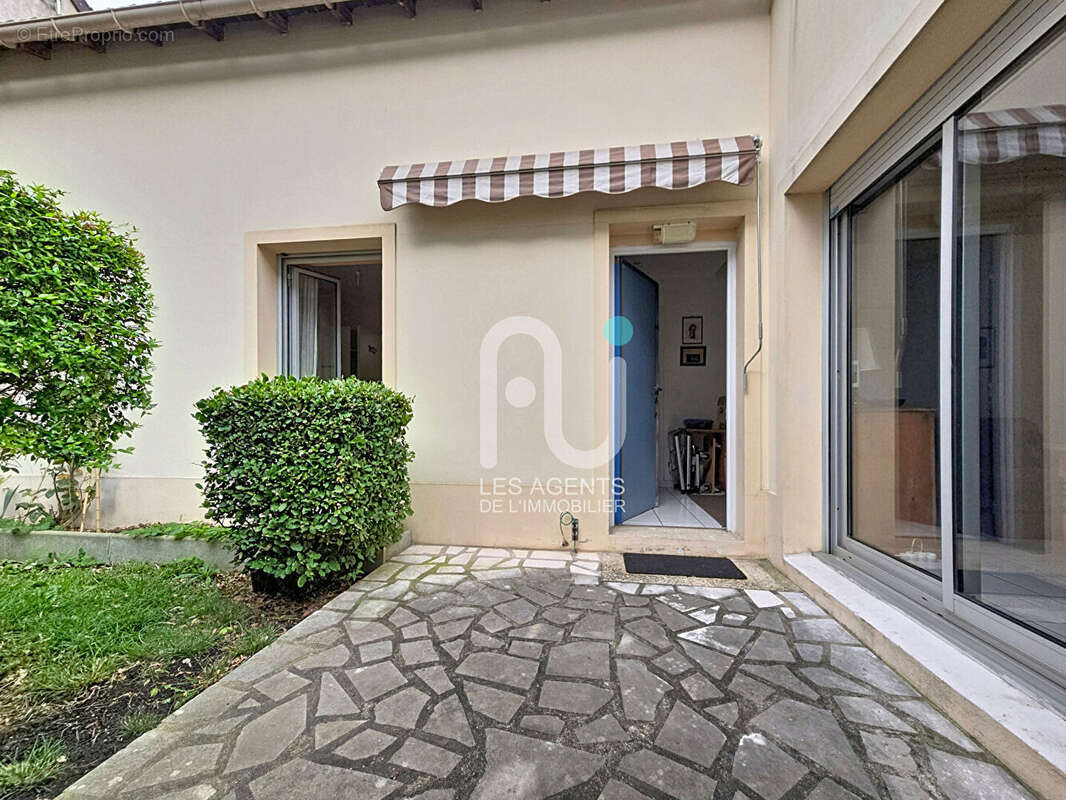 Maison à ASNIERES-SUR-SEINE