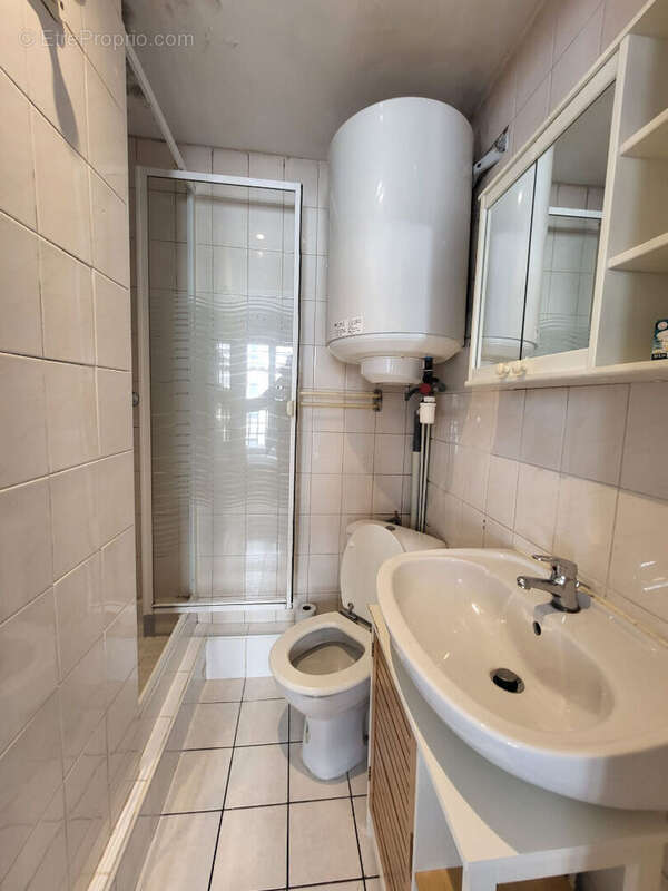 Studio de 18.37m² 75009 Paris - photo 9