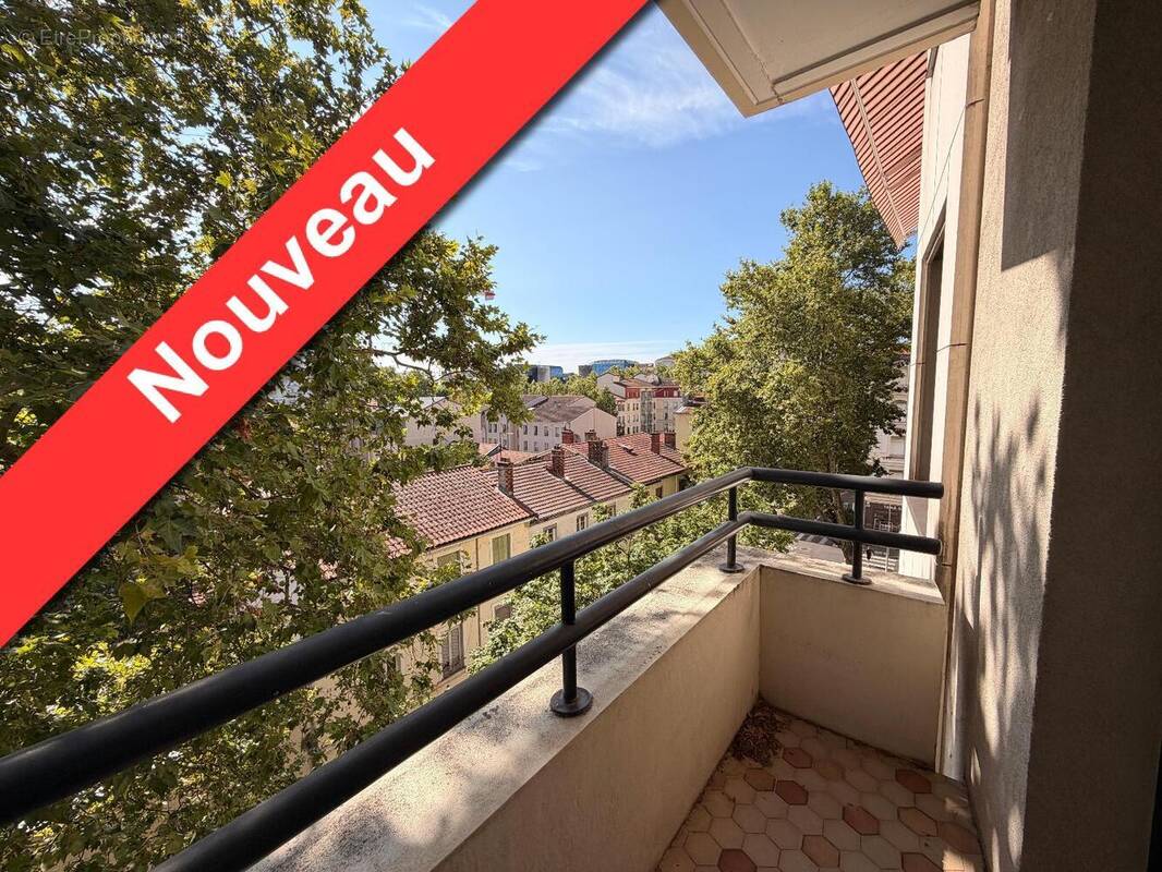   - Appartement à LYON-3E