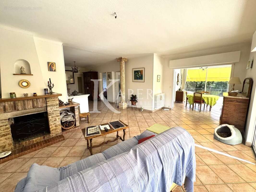 Maison à LA COLLE-SUR-LOUP