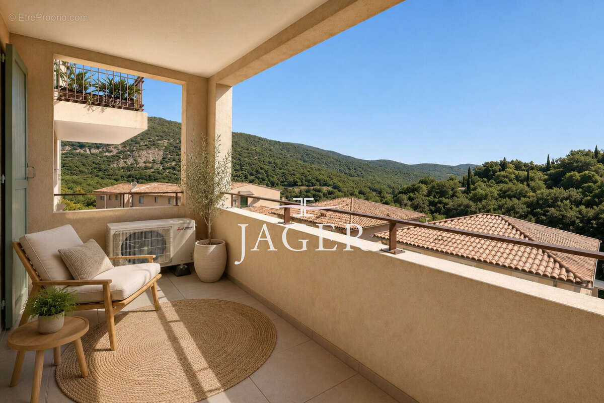 Appartement à GRIMAUD