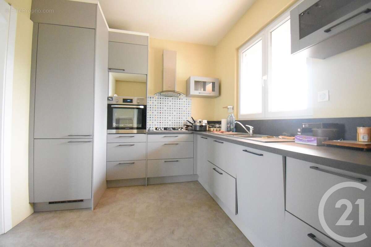 Maison à SAINT-GERMAIN-DES-FOSSES