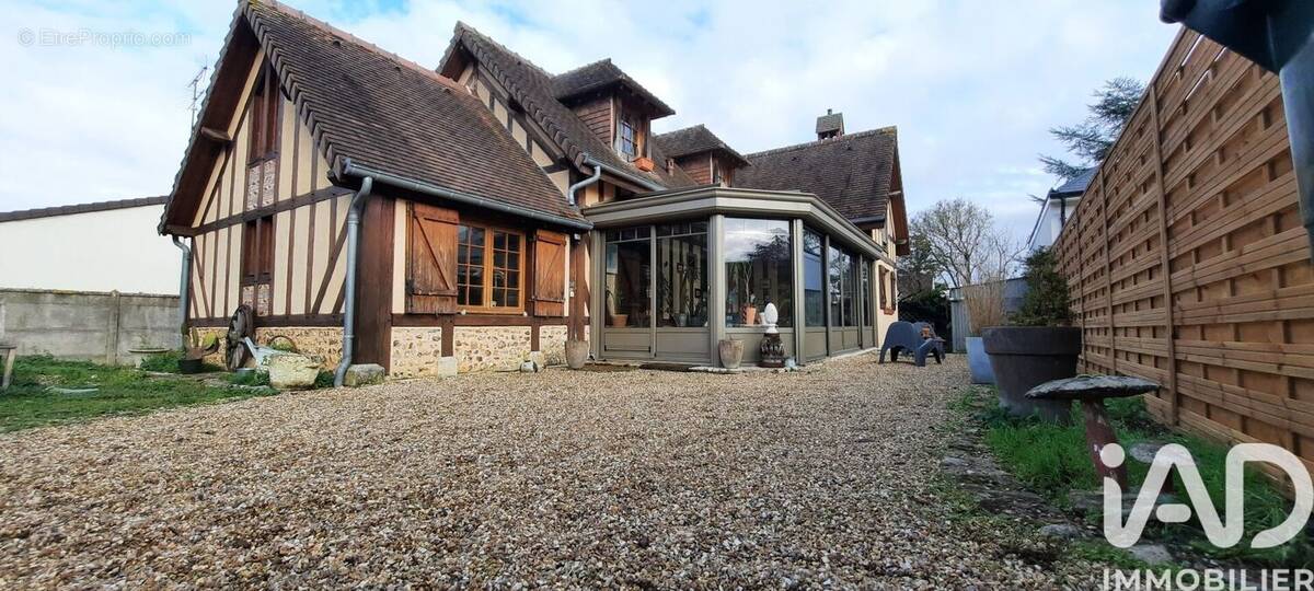Photo 1 - Maison à BUEIL