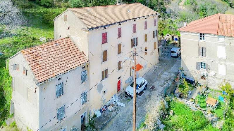 Appartement à LINGUIZZETTA