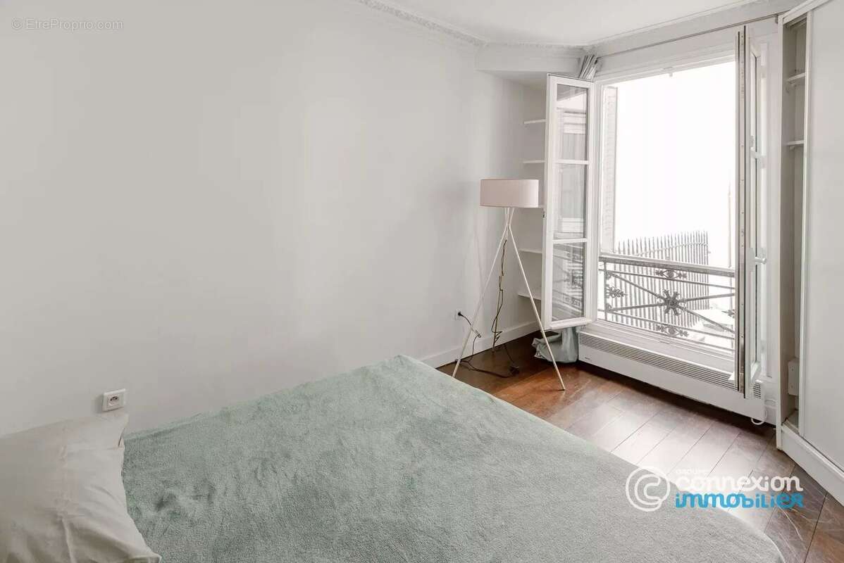 Appartement à PARIS-2E