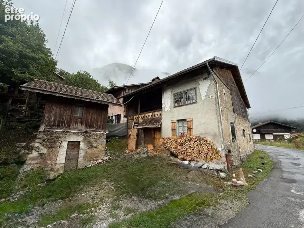 Ferme savoyarde coteau de MAGLAND 5 pièces , 220 000 euros - photo 8