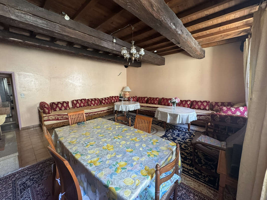 Maison à GRIGNAN
