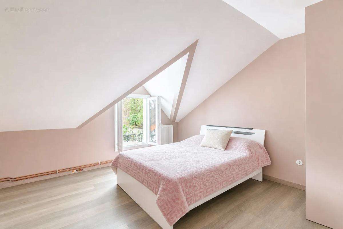 Maison de 5 pièces de 200 m² situé à Le Thillay - photo 10