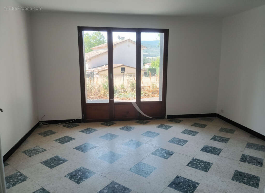 A vendre maison Servies En Val 5 pièce(s) 130 m² plus garage sur 825 m² de terrain - photo 7