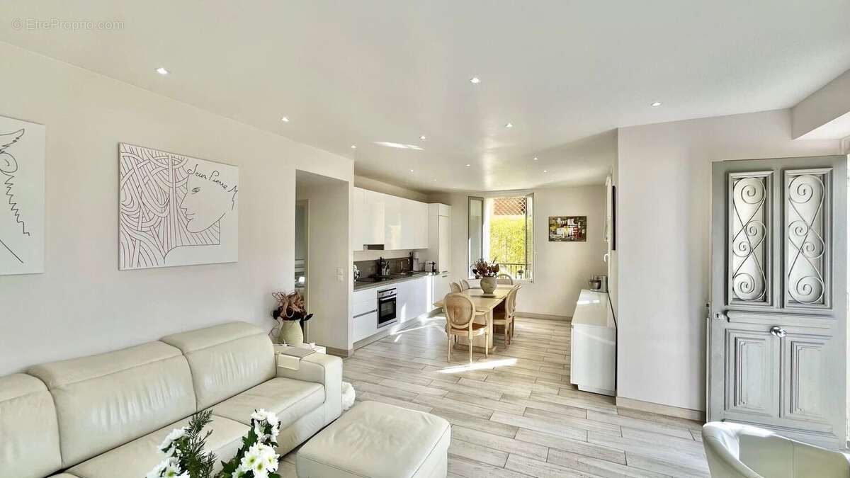 Appartement à MENTON