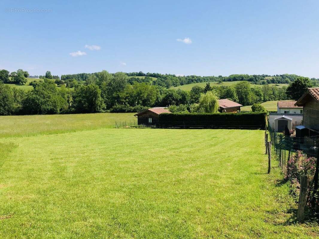 Montjoie en Couserans: Terrain constructible de 800m² sur 1435m² - photo 2