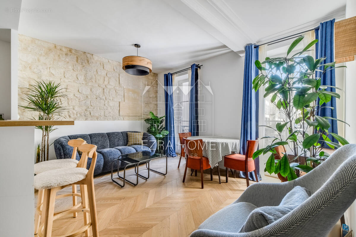 Appartement à PARIS-3E