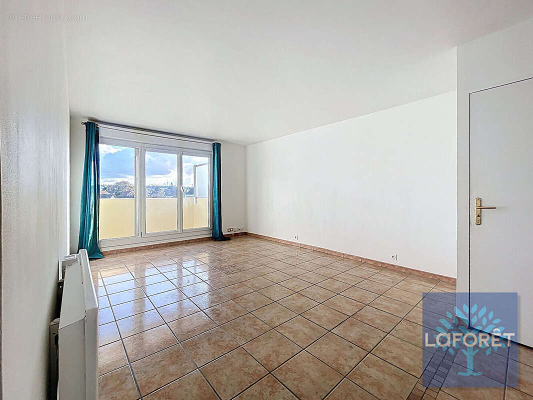 Appartement à VILLEMOMBLE