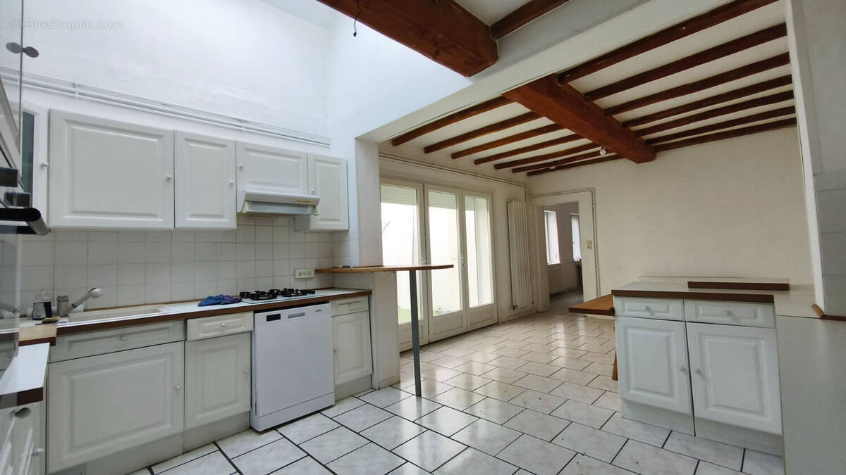 Maison à MERICOURT