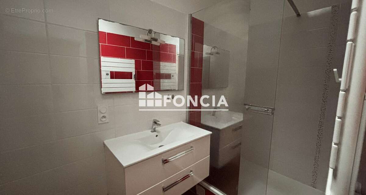 Maison à NEUVILLE-DE-POITOU