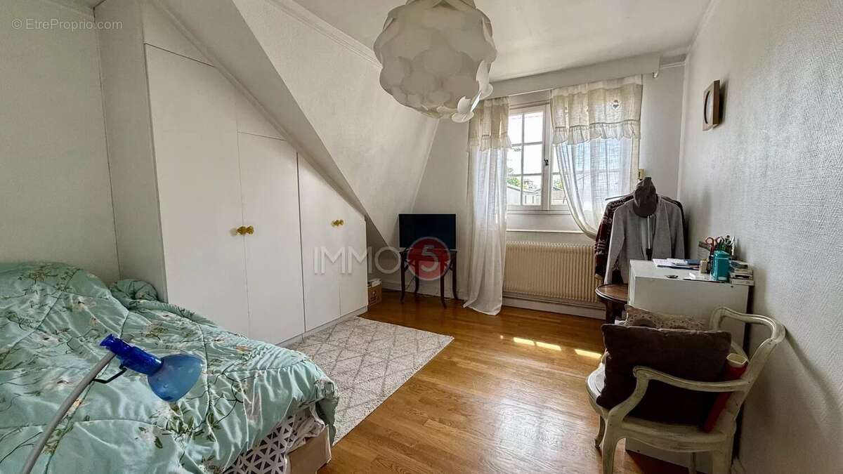 Maison à LIVRY-GARGAN