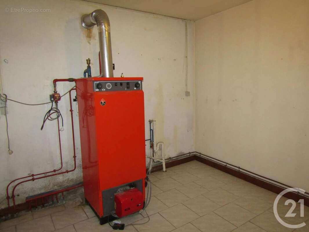 Maison à PIOUSSAY