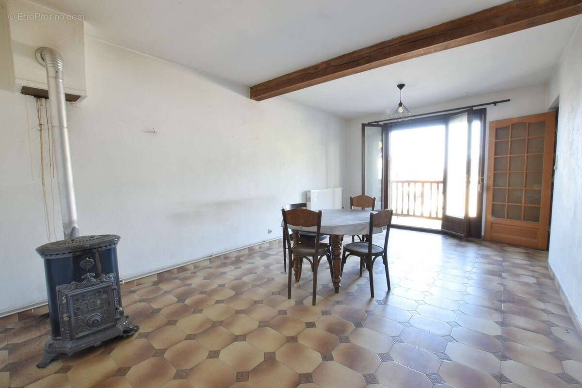 Maison à SAINT-AUPRE