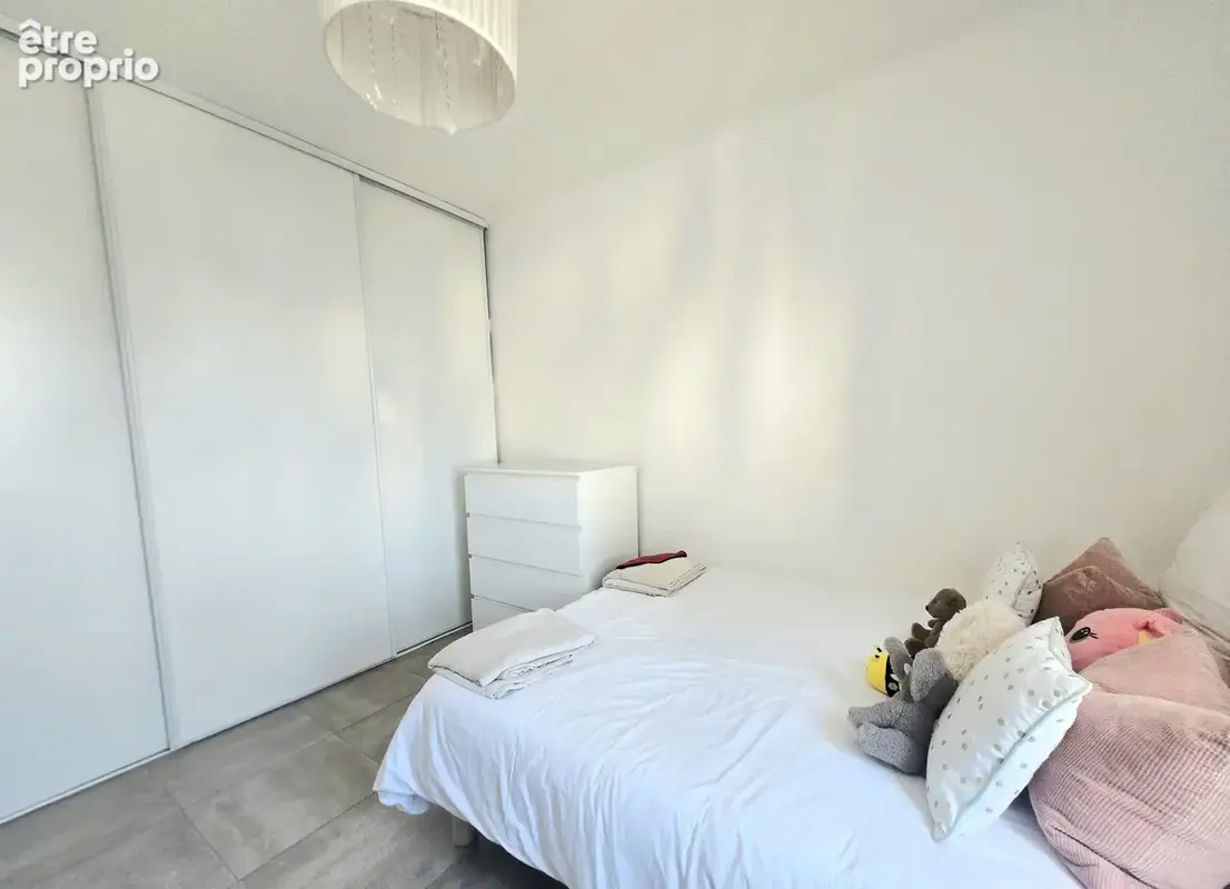La seyne sur mer - appartement type 3/4 avec place de parking et cave - photo 11