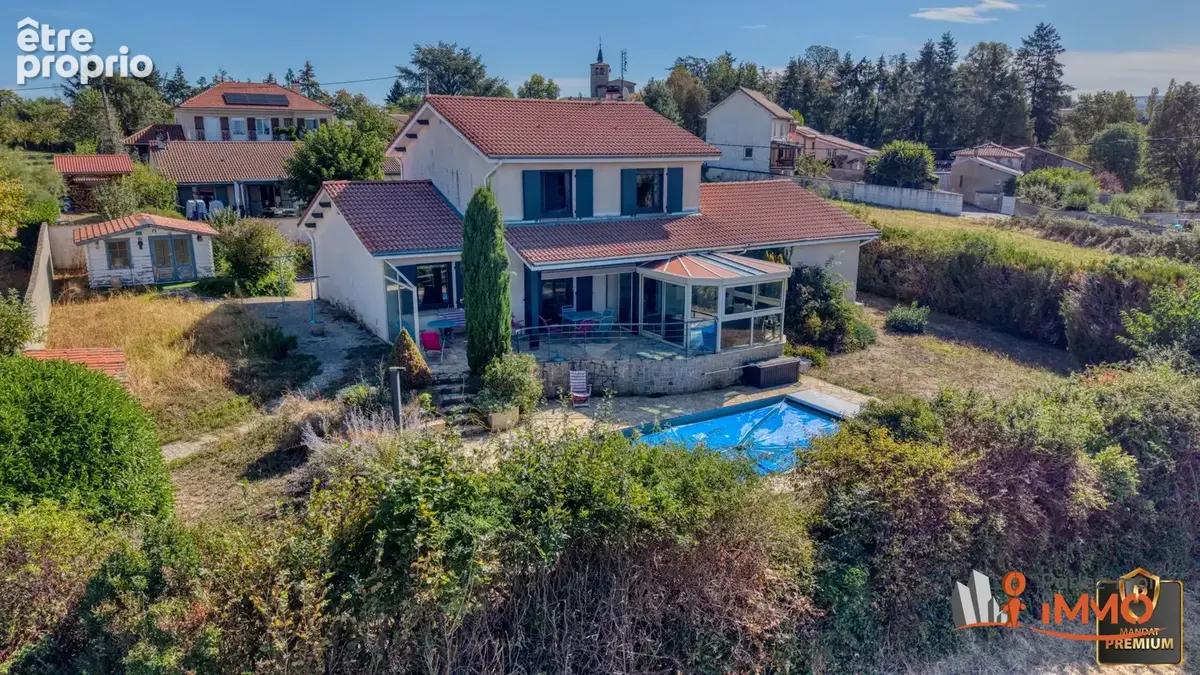 Photo Maison à Saint-Medard-En-Forez au prix de 326 000€