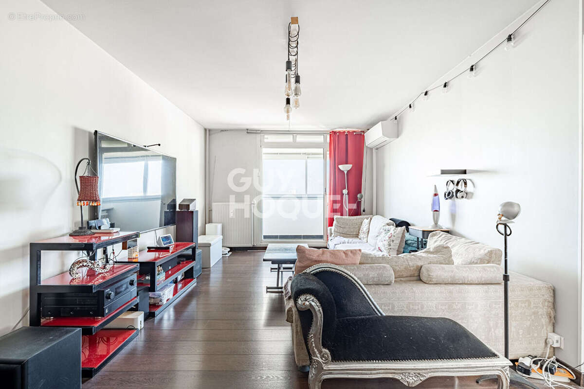 Appartement à GENNEVILLIERS