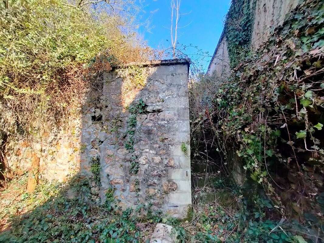 Maison à VILLAINES-LA-JUHEL