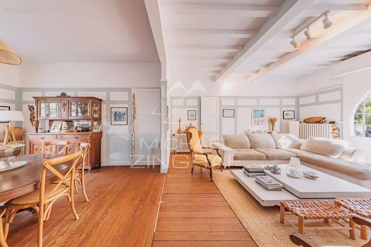 Maison à LE BOUSCAT