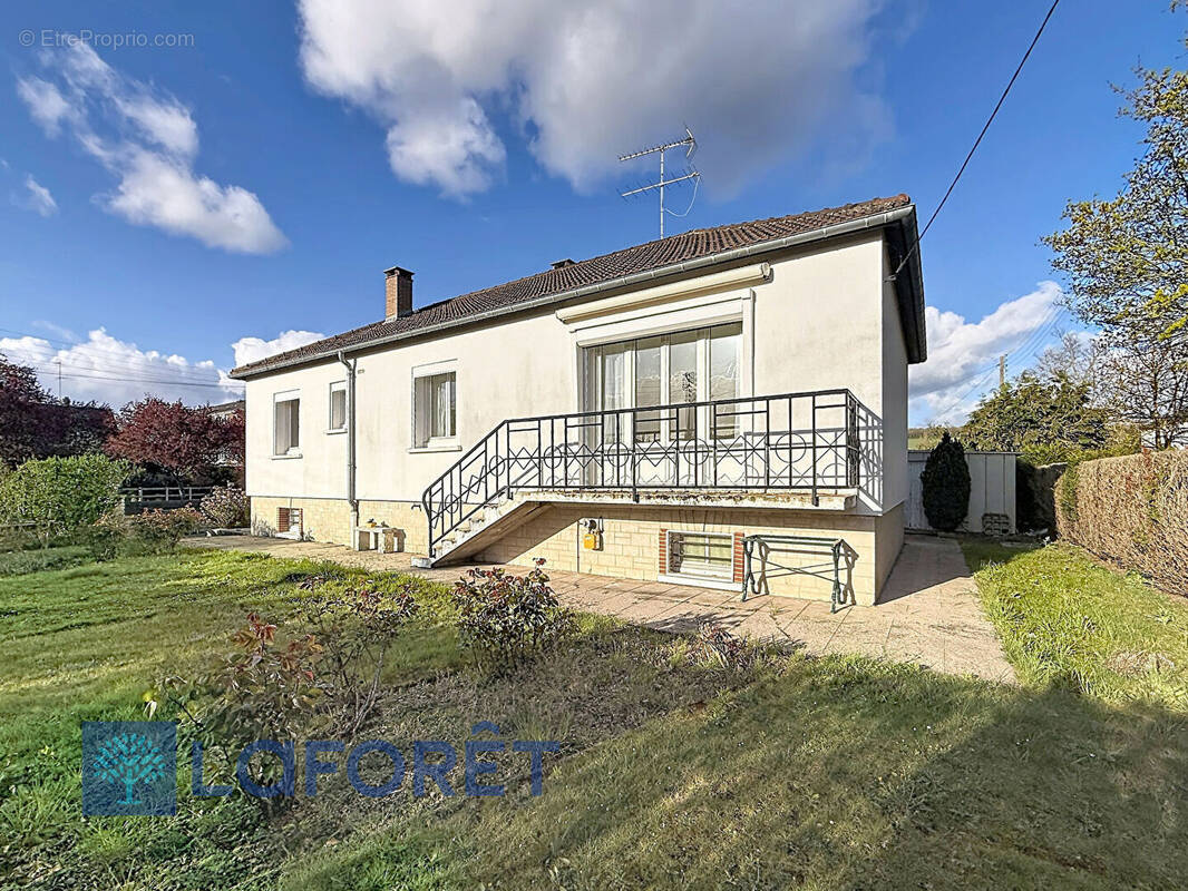 Maison à PACY-SUR-EURE