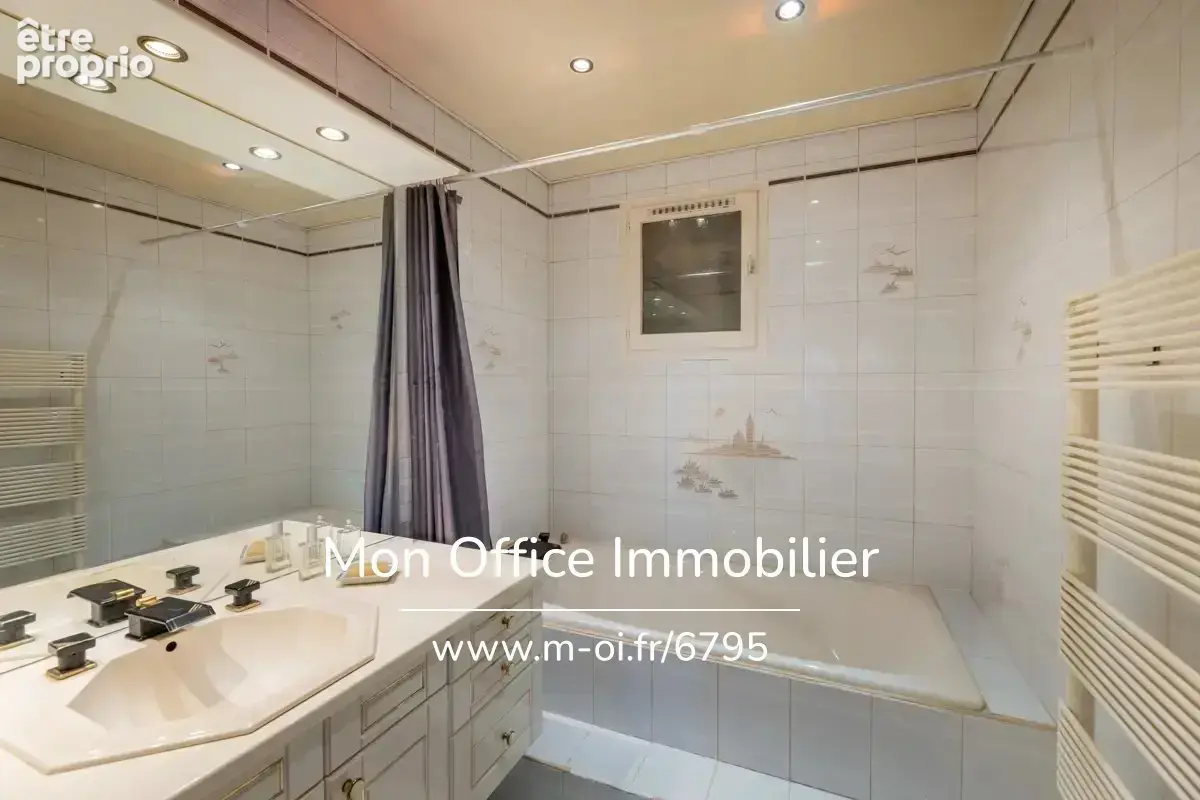 Référence : 6795-PAN. - Maison 5 pièces de 115 m² avec piscine et garage - photo 14