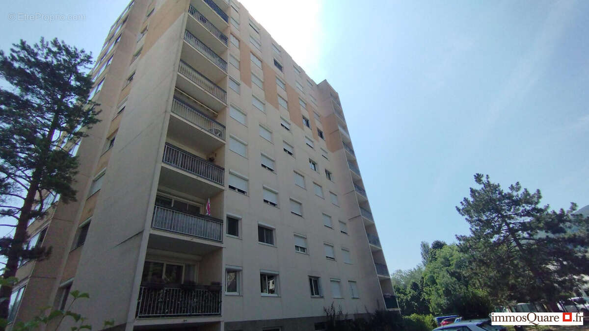 Appartement à SASSENAGE