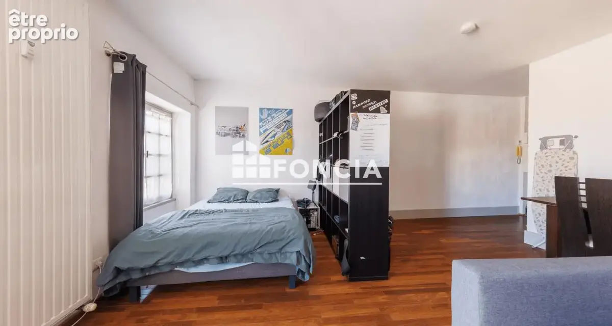 Centre riom - appartement t1 40 m² au dernier etage en tres bon etat - photo 3