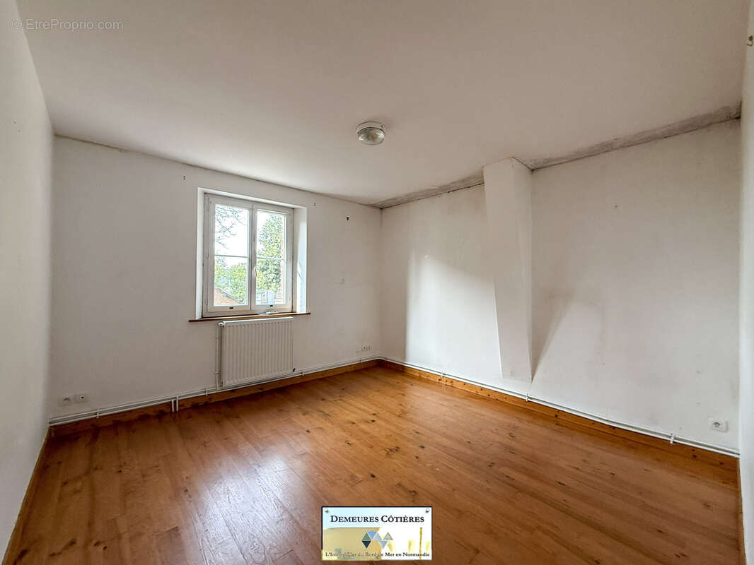 Maison à LES LOGES