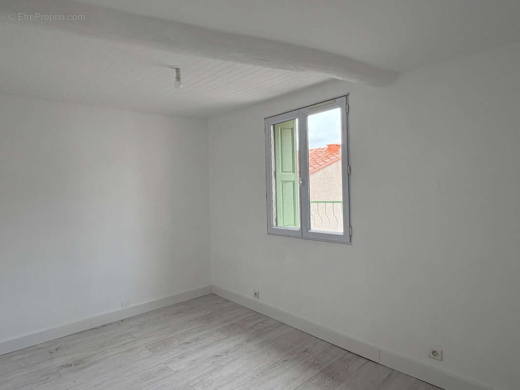 Rareté : maison de 4 pieces, entièrement rénovée et très lumineuse, dpe c - photo 4