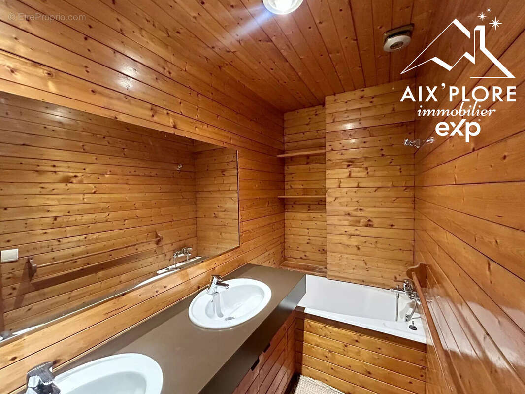 Appartement à AIX-LES-BAINS
