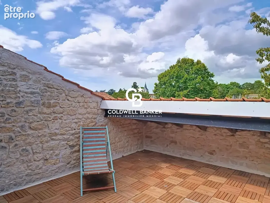 Une maison de caractère, un intérieur soigné et une véritable atmosphère - 10km de Saintes - photo 13