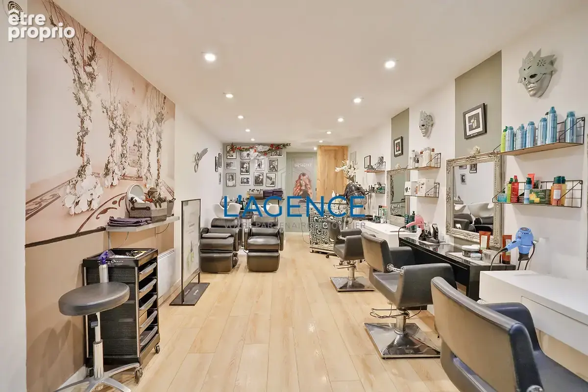 Salon de coiffure de 25,50m2  Droit au bail à céder - photo 3