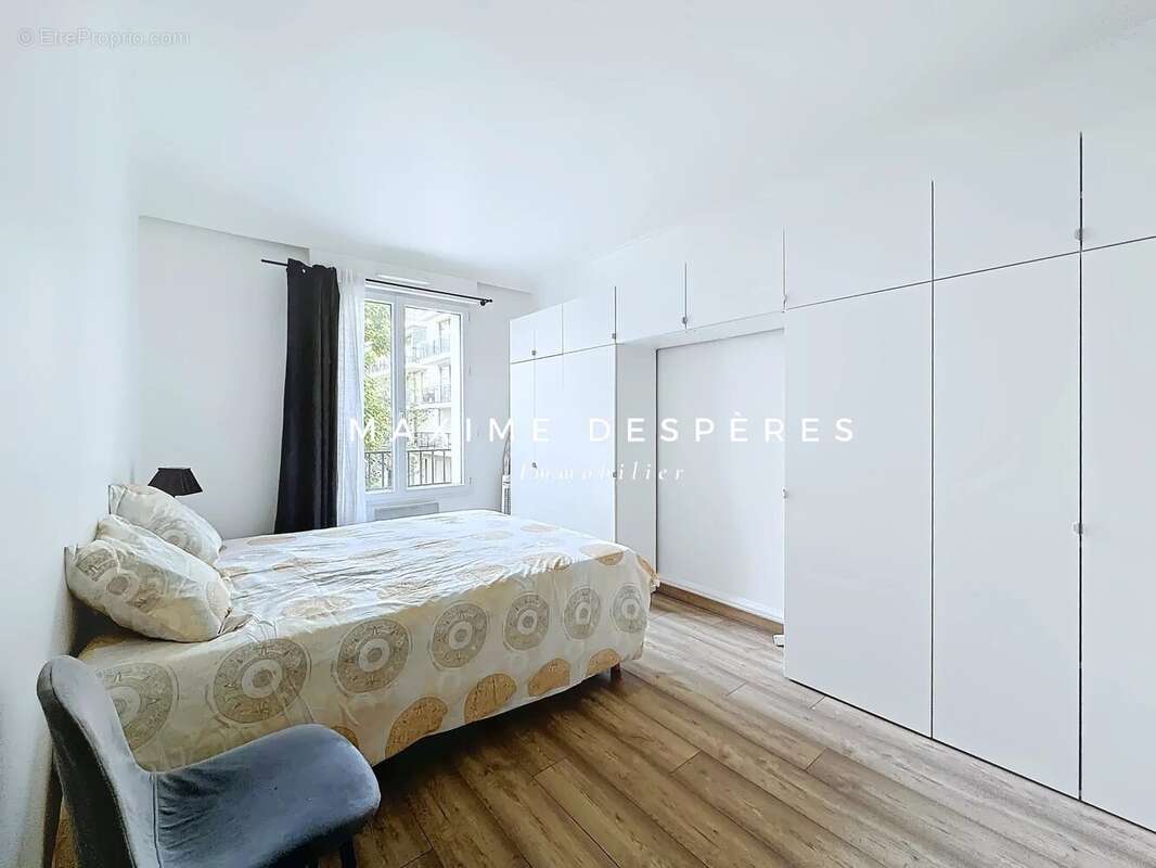 Appartement à NEUILLY-SUR-SEINE