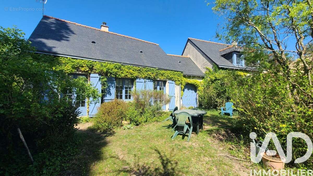 Photo 2 - Maison à LA BREILLE-LES-PINS