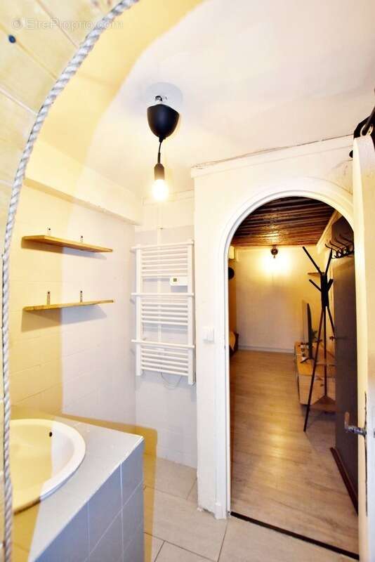 Toulon (83) - emplacement ideal centre ville – appartement 2 pieces de 51 m² plein de charme et de cachet - investissement ou re - photo 12