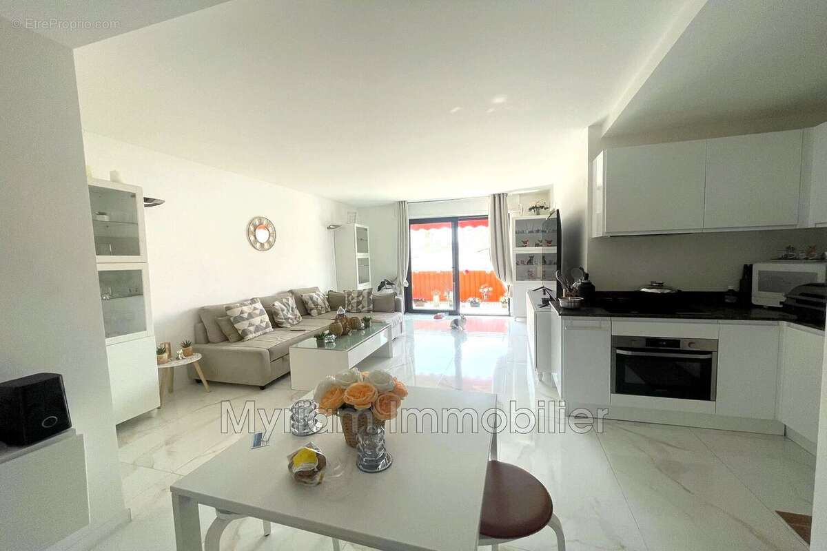 Appartement à LE CANNET