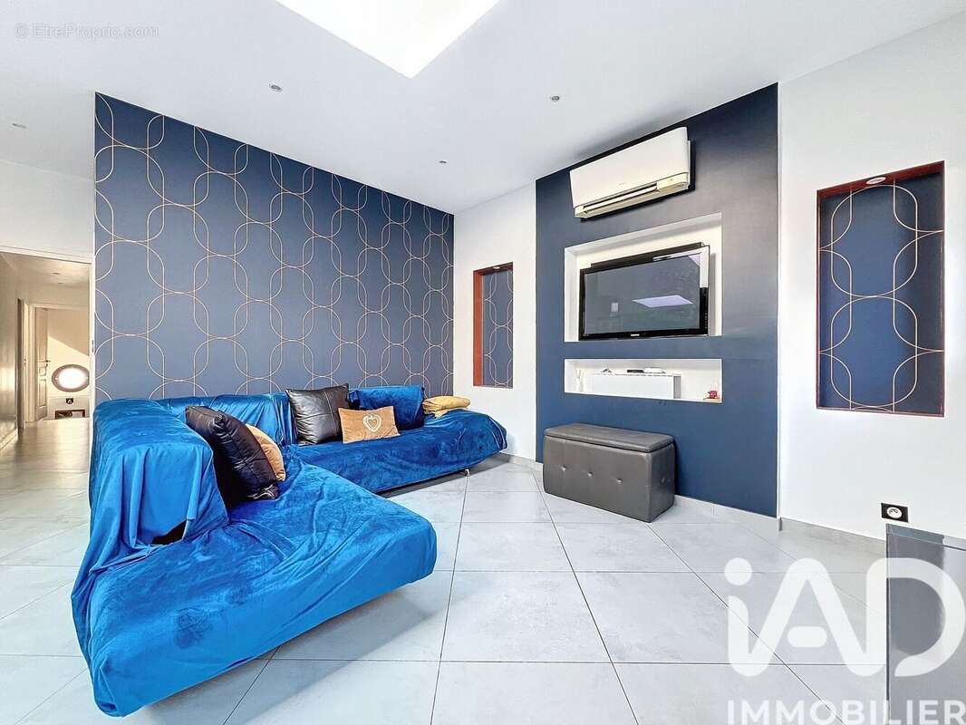 Photo 3 - Maison à RUEIL-MALMAISON