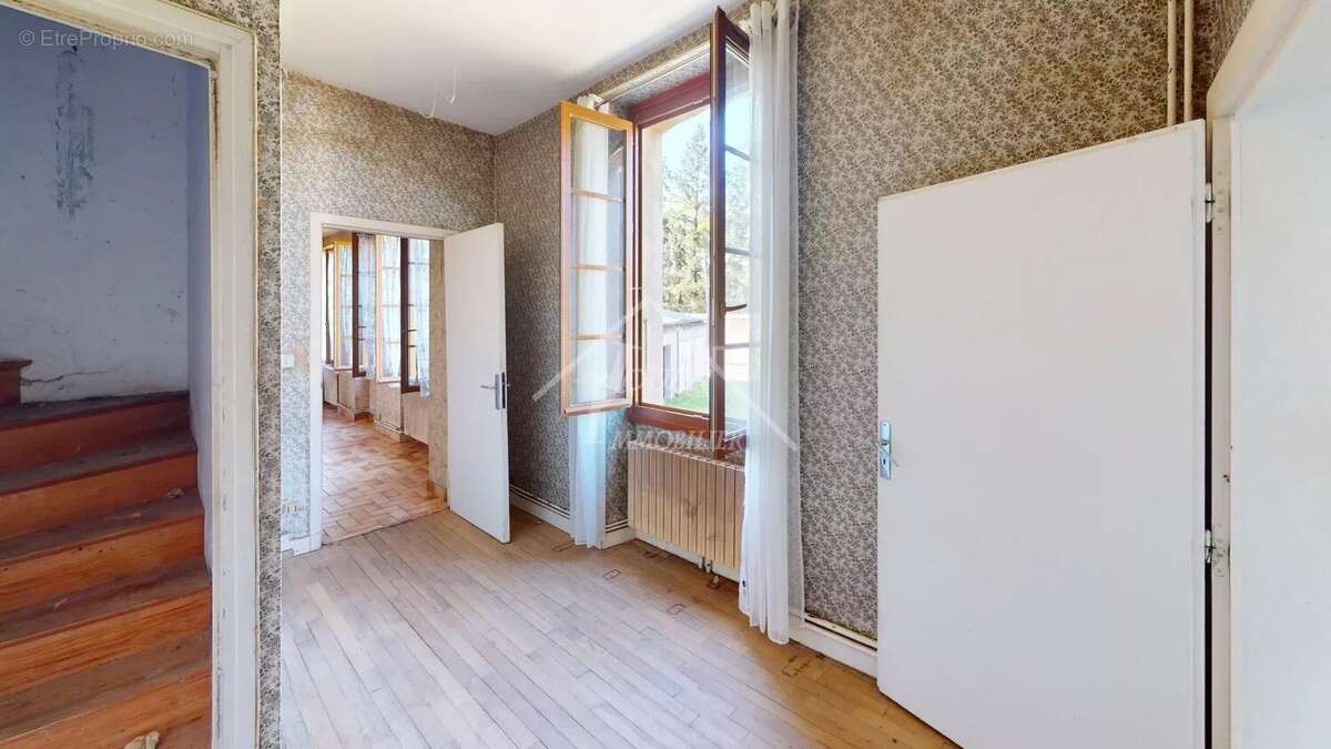 Maison à SALIGNY-SUR-ROUDON