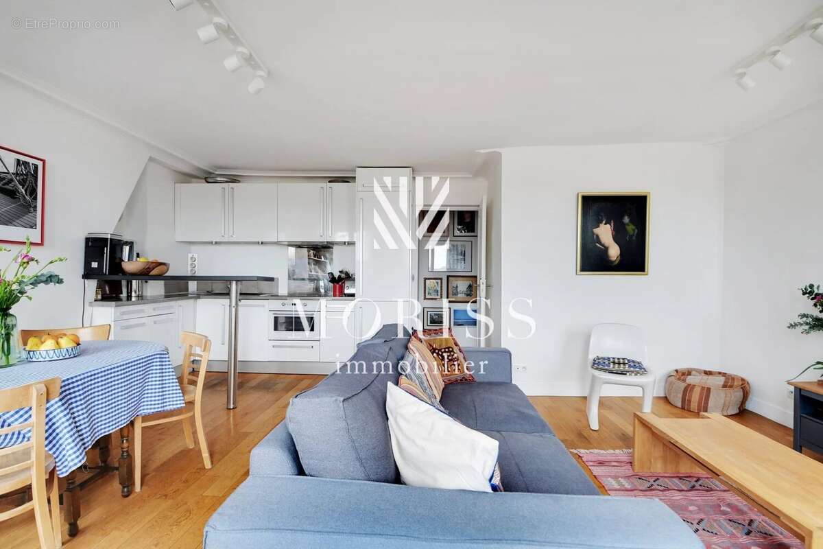 Appartement à PARIS-11E