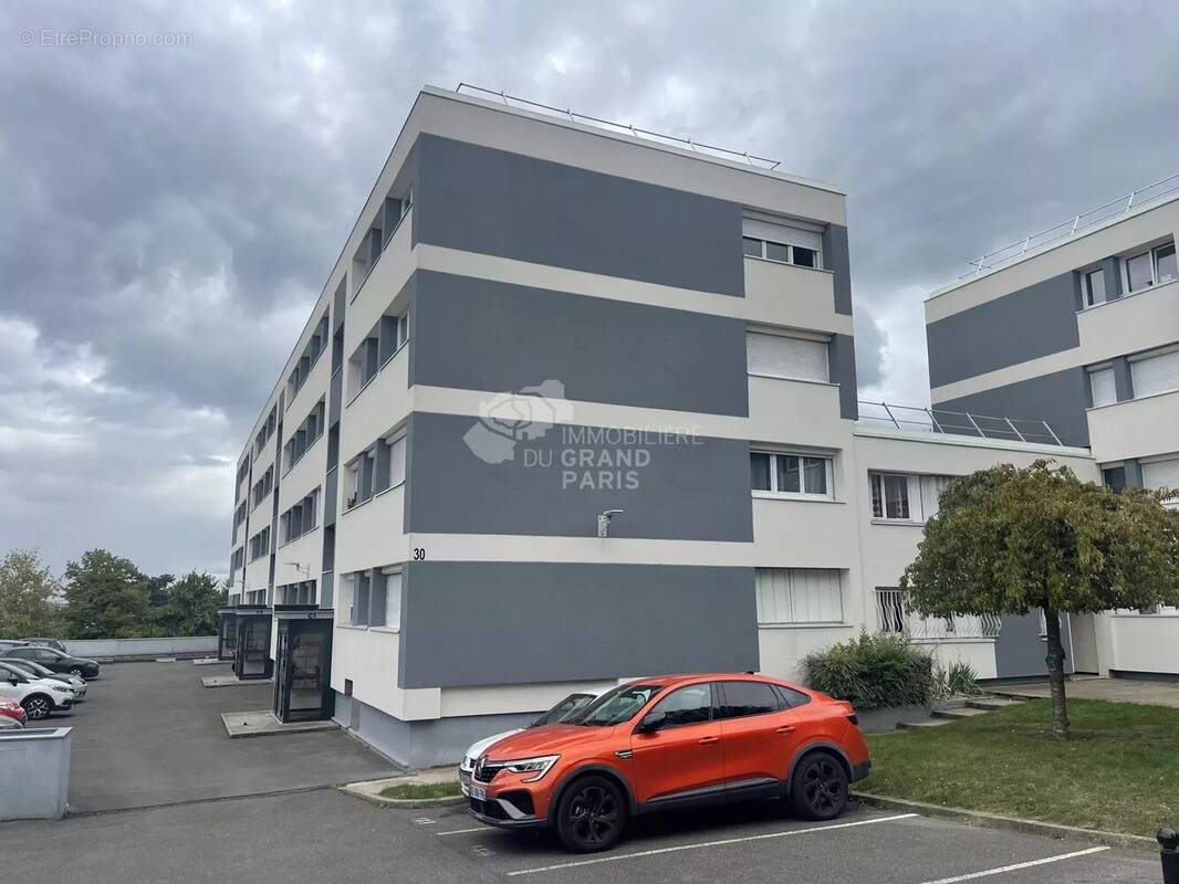 Appartement à VILLENEUVE-LE-ROI