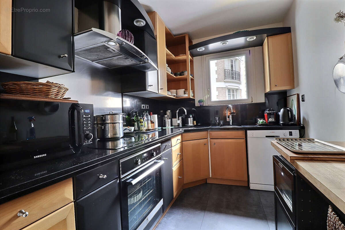 Appartement à PARIS-19E