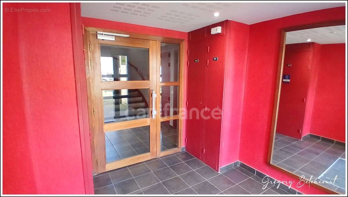 Appartement (libre) récent 3 pièces dans une résidence sécurisée à Avion - photo 5